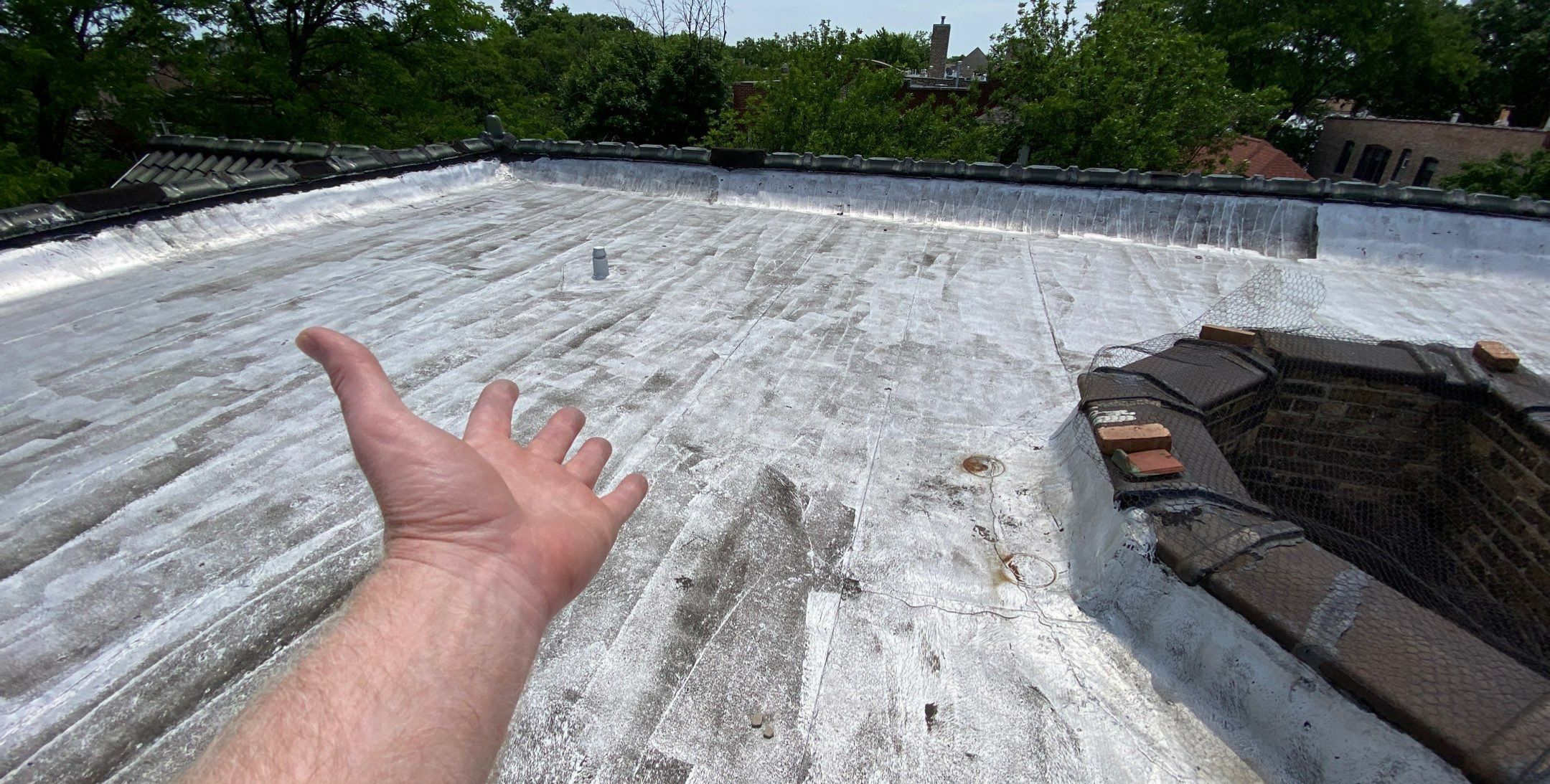 Extend the Life of Your Flat Roof in Mount Prospect: Aluminum Coating Protection