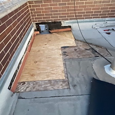 Fix-a-Soft-Spot-on-Your-Flat-Roof-in-Chicago-Expert-Solutions 2