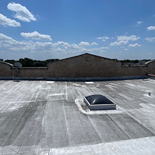 Flat-Roof-Leak-Repair-in-Chicago-Fixing-Unadhered-Membrane-Issues 6