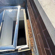 Got-a-Leaky-Skylight-on-Your-Flat-Roof-in-Evanston-Anchor-Point-Roofing-Can-Help 5