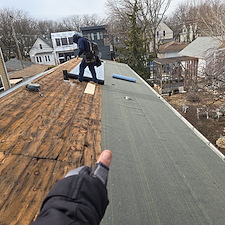 Is-Your-Evanston-Roof-Leaking-Upgrade-to-New-Shingles-Now 2