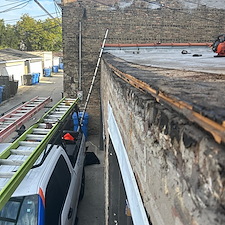 Leaky-Gutter-on-Your-Flat-Roof-Get-It-Replaced-in-Chicago 5