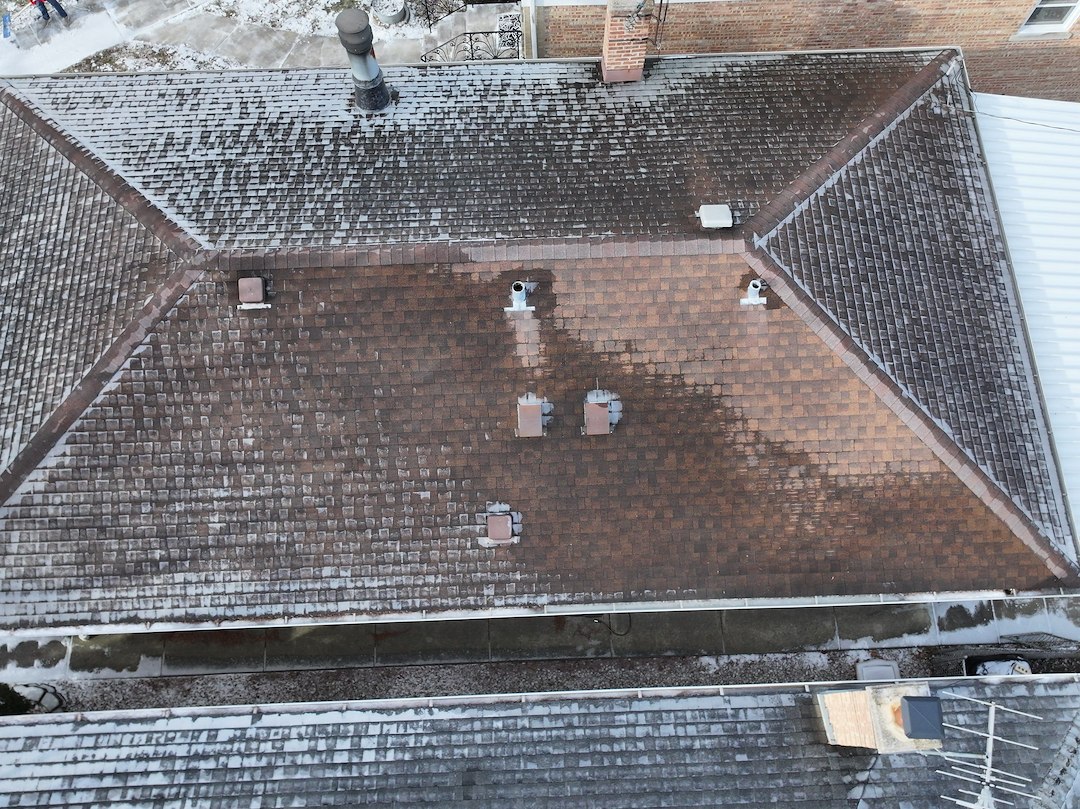 Protect Your Evanston Home: Replace That Old, Leaky Roof