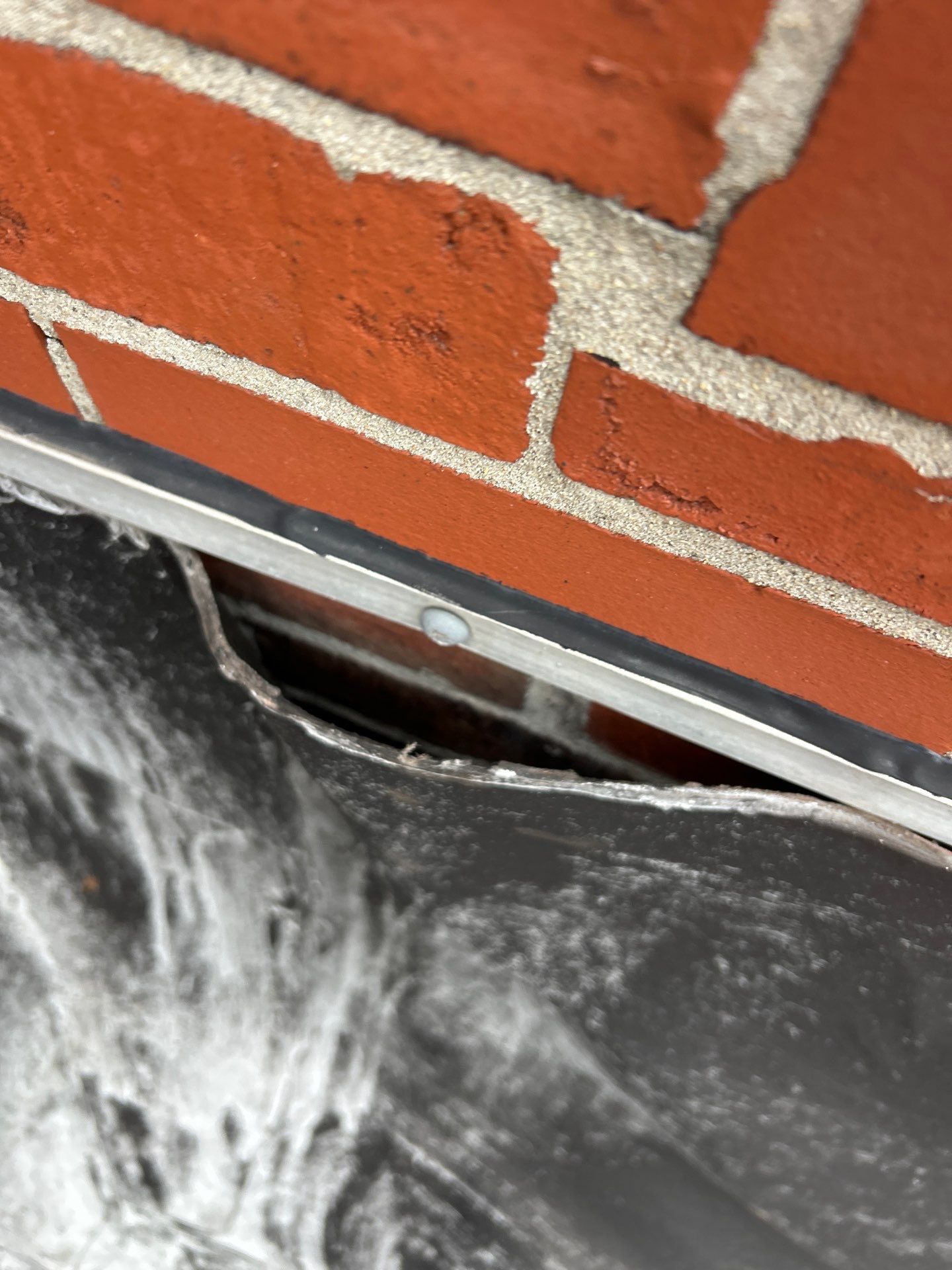 Worried About Loose Seams on Your Chicago Flat Roof?